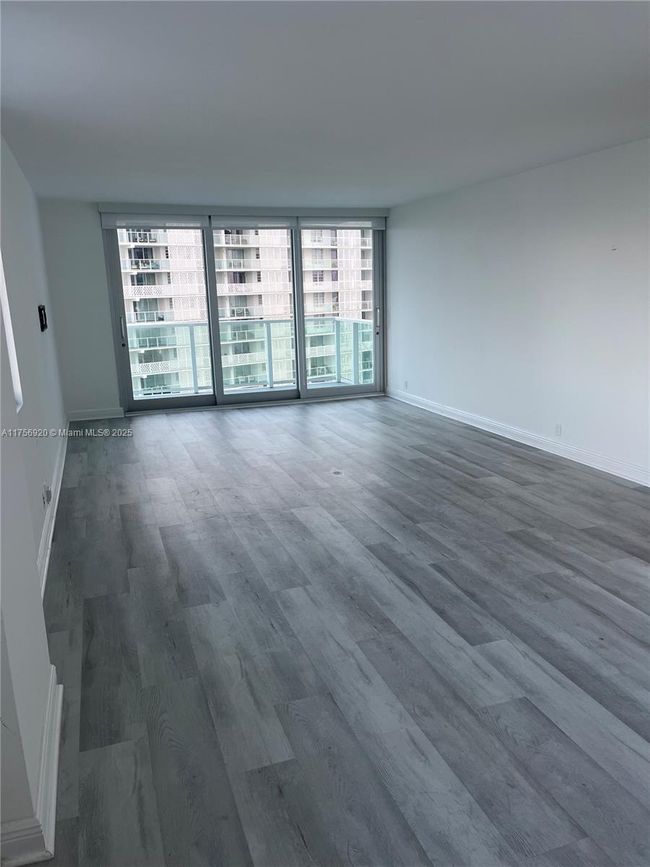 APT-702 - 1000 West Ave, Condo with 2 bedrooms, 2 bathrooms and null parking in Miami Beach FL | Image 7
