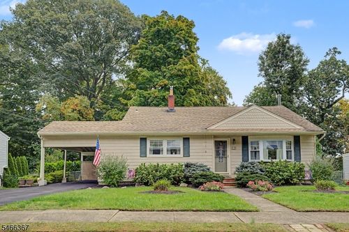 12 Freeman Ave, Denville, NJ, 07834-2420 | Card Image