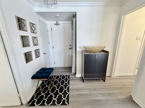 704-75 Ellen St, Barrie, ON, L4N7R6 | Card Image