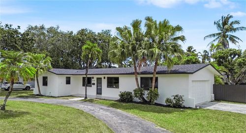 8340 Sw 154th Ter, Palmetto Bay, FL, 33157-2155 | Card Image