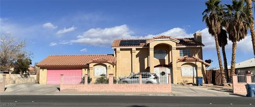 1912 S Torrey Pines Drive, Las Vegas, NV, 89146 | Card Image