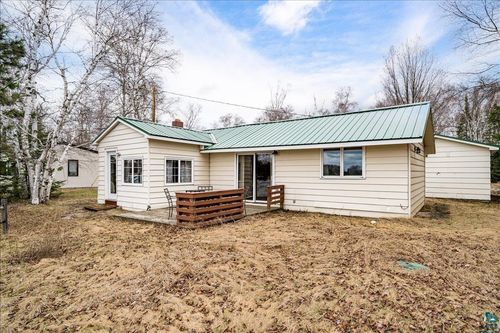 8225 Stone Lake Rd, Zim, MN, 55738-8357 | Card Image