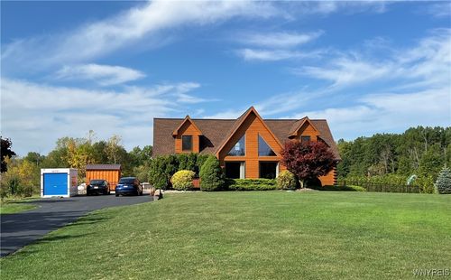 6890 Heise Rd, Clarence Ctr, NY, 14032-9624 | Card Image