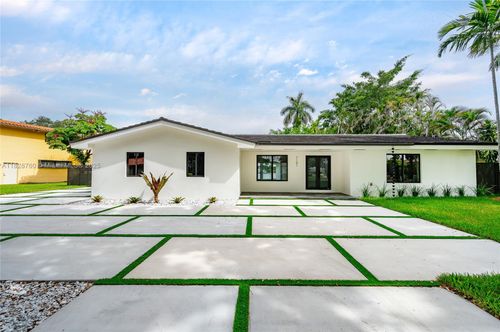 7101 E Troon Cir, Miami Lakes, FL, 33014 | Card Image
