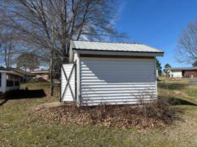 1100 Bluff Dr, House other with 3 bedrooms, 2 bathrooms and null parking in Ozark AR | Image 14