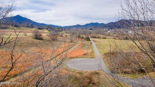 10 Tarwater Ln, Sevierville, TN, 37862 | Card Image