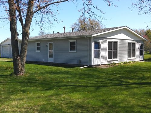 apt-b-401 S 5th St, Malta, IL, 60150-9506 | Card Image
