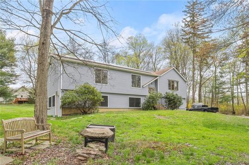 34 Maple Row, Crompond, NY, 10517 | Card Image