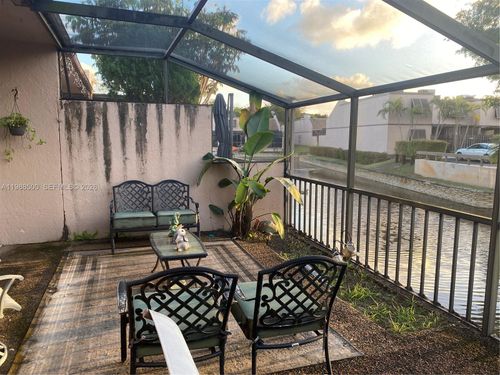 1172 Nw 122nd Ter, Pembroke Pines, FL, 33026-3821 | Card Image