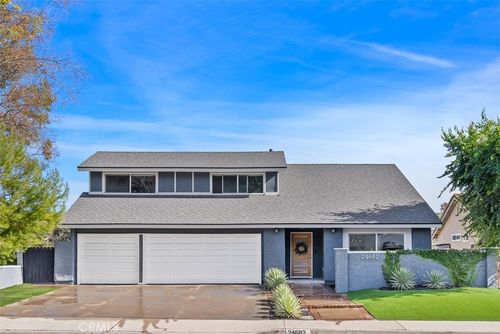 24682 Via San Fernando, Mission Viejo, CA, 92692-2449 | Card Image