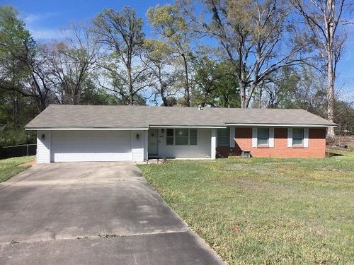 521 Camp St, Kilgore, TX, 75662-4210 | Card Image