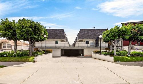 19-14928 Halldale Ave, Gardena, CA, 90247-3171 | Card Image