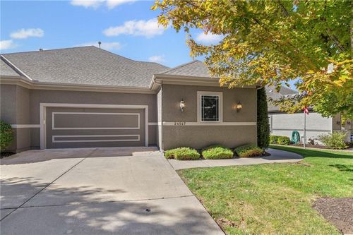 24547 W 110th St, Olathe, KS, 66061-8480 | Card Image