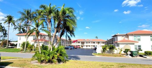 18-10351 Regal Dr, LARGO, FL, 33774-4953 | Card Image