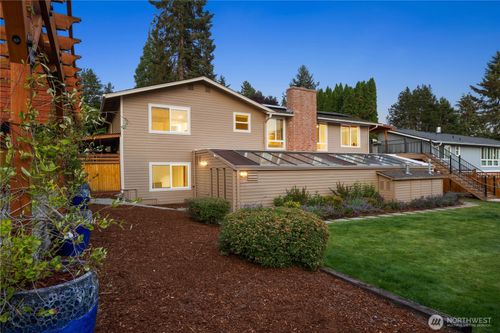 13730 Se 23rd Ln, Bellevue, WA, 98005-4026 | Card Image