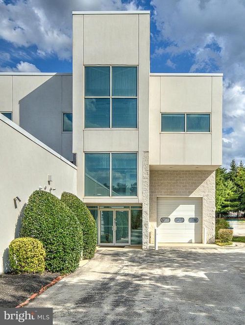 651 Park Ave, KING OF PRUSSIA, PA, 19406-1408 | Card Image