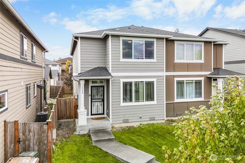 1422 E 47th St, Tacoma, WA, 98404-2835 | Card Image