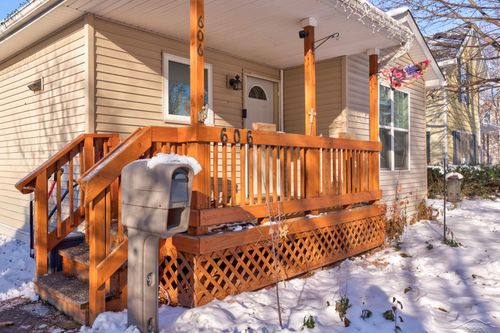 606 Wilson St, Bay City, MI, 48708-7764 | Card Image