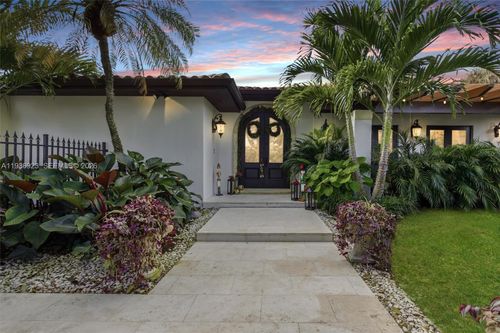 12510 Ramiro St, Coral Gables, FL, 33156-6354 | Card Image