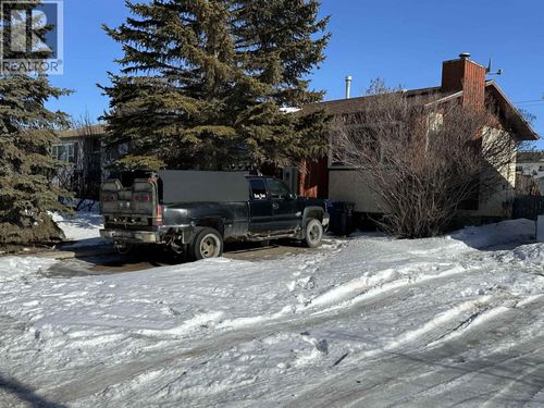 8519 87 St, Fort St John, BC, V1J5T9 | Card Image