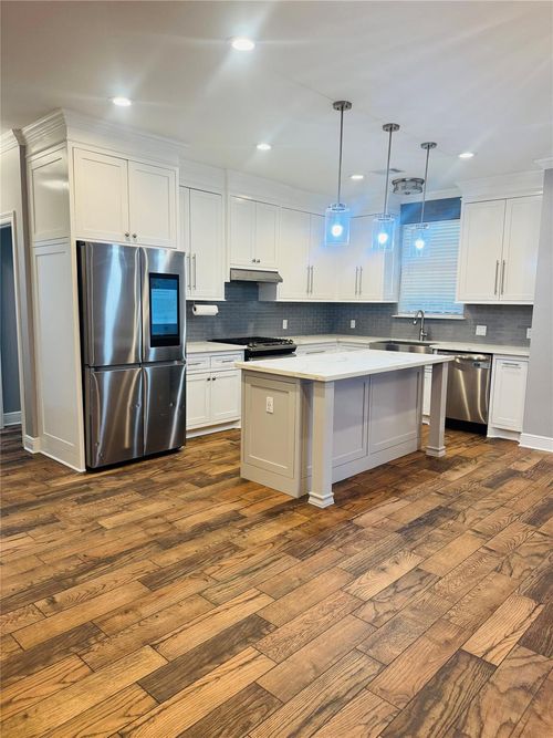 5317 Higgins St, Houston, TX, 77033-3234 | Card Image