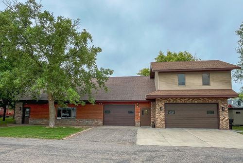 405 W Fir Ave, Frazee, MN, 56544-4025 | Card Image