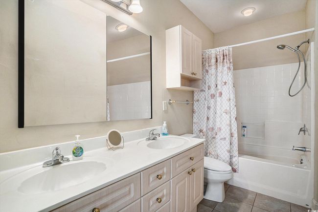 Mirror in bathroom is virtually staged. New mirror is getting installed in the next week. | Image 10