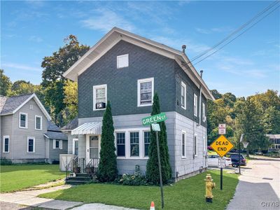 17 Green Street, Home with 4 bedrooms, 3 bathrooms and null parking in Camillus NY | Image 3