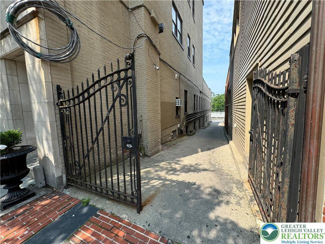 APT-17 - 535 Main St, Condo with 2 bedrooms, 2 bathrooms and null parking in BETHLEHEM PA | Image 35