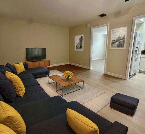 110-815 Middle River Dr, Fort Lauderdale, FL, 33304-3554 | Card Image