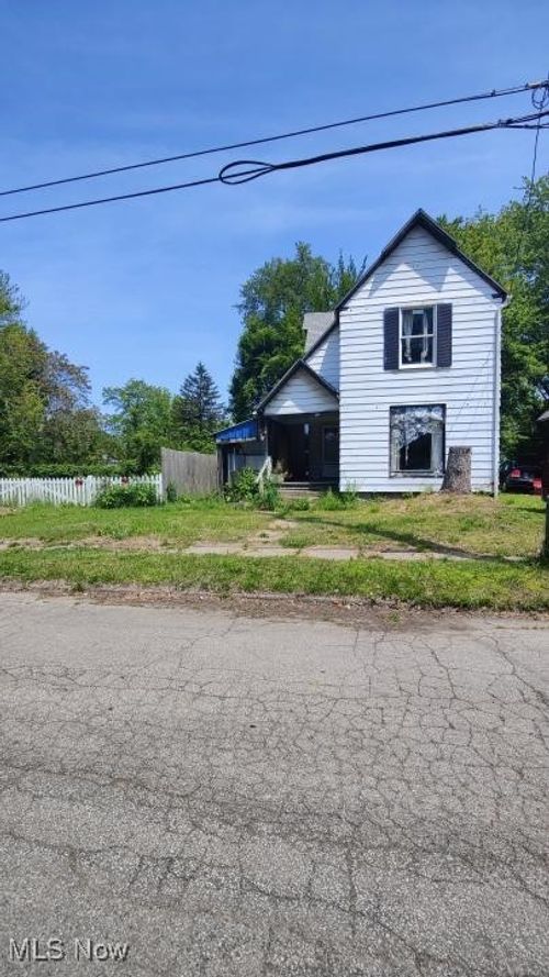 146 Nickle Plate Ave, Conneaut, OH, 44030-1942 | Card Image