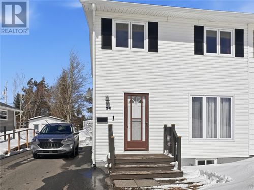 20 Read St, Gander, NL, A1V1E2 | Card Image