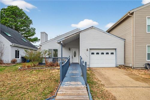 1727 Delaney St, Virginia Beach, VA, 23464-6605 | Card Image