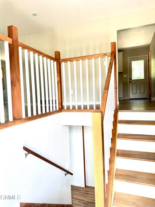 415 3rd St, Washburn, ND, 58577 | Card Image