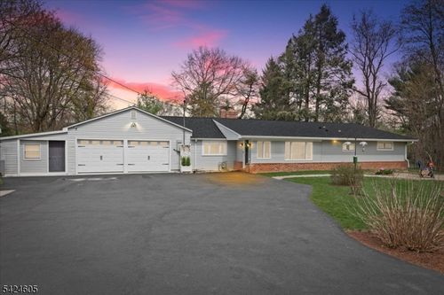 1590 Valley Rd, Millington, NJ, 07946-1605 | Card Image