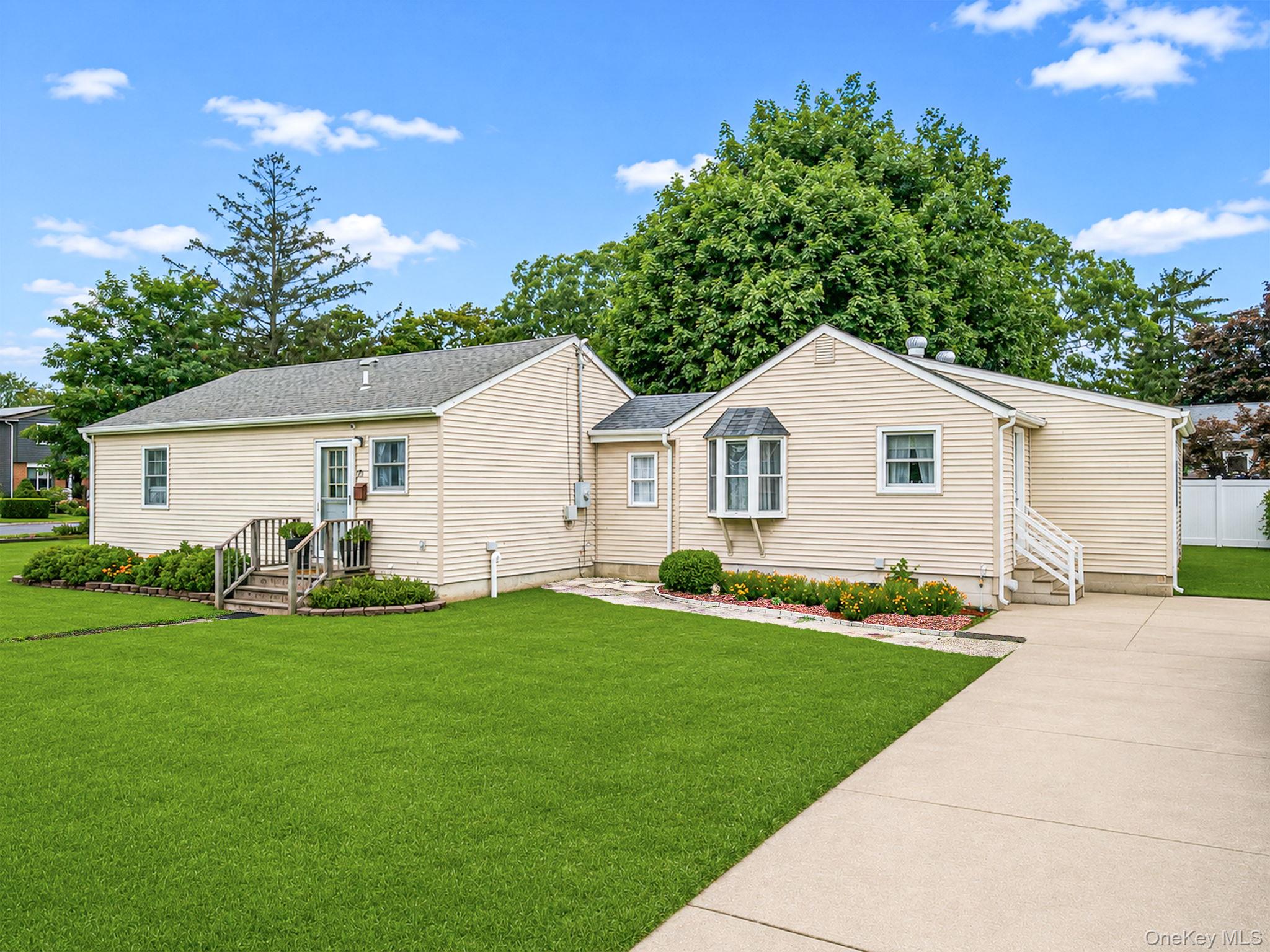 Residential in Islip