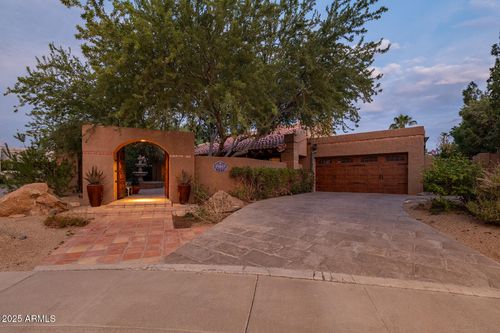 7507 N Via De Los Libros, Scottsdale, AZ, 85258-3235 | Card Image