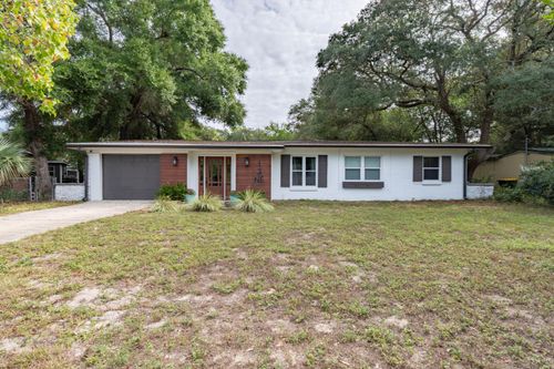 13 Choctawhatchee Rd Ne, Fort Walton Beach, FL, 32548-5130 | Card Image