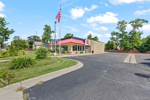 32704 Grand River Ave, Farmington, MI, 48336-3112 | Card Image