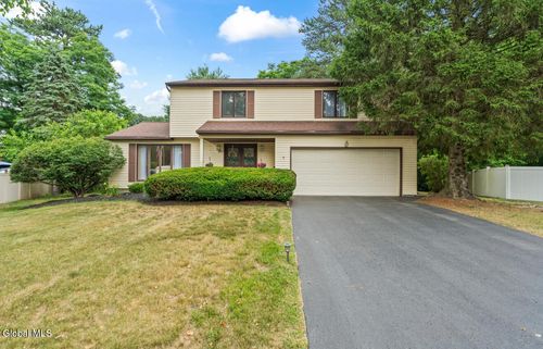 7 Hawthorn Cir, Albany, NY, 12203-5330 | Card Image