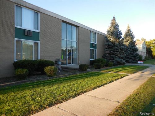 apt-8-1445 W 9 Mile Road, Ferndale, MI, 48220 | Card Image