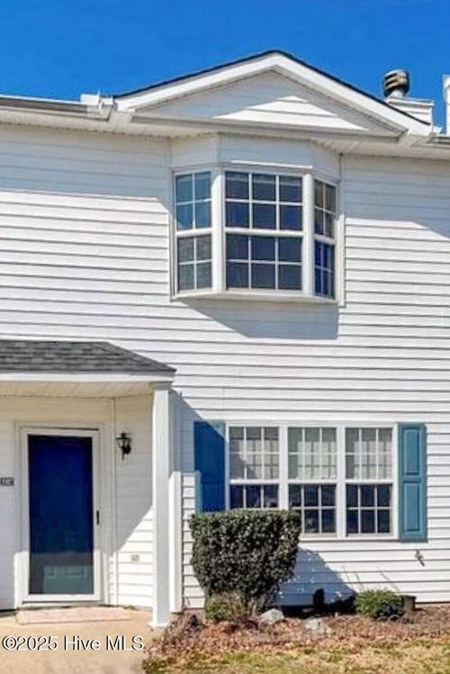 ll4-3921 Sterling Pointe Dr, Winterville, NC, 28590-7003 | Card Image