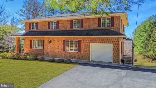 1052 Green Hill Farm Rd, Reisterstown, MD, 21136-5133 | Card Image