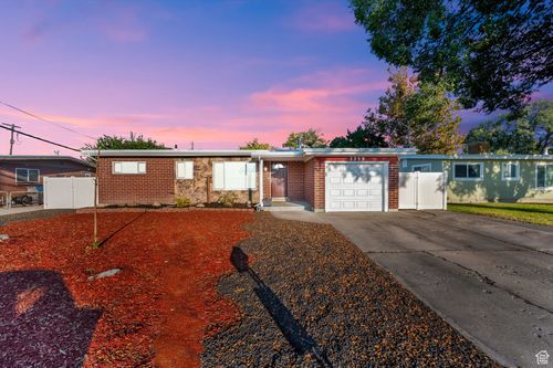 3355 Hogan St, West Valley City, UT, 84119-2813 | Card Image
