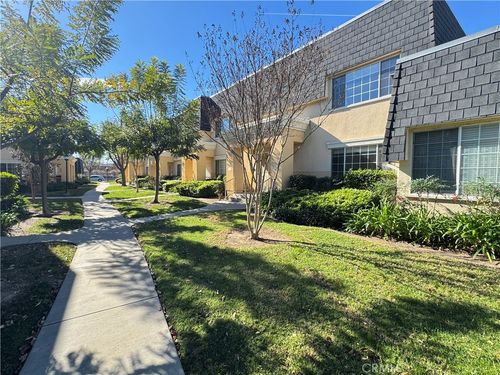 8-19216 Hamlin St, Reseda, CA, 91335 | Card Image