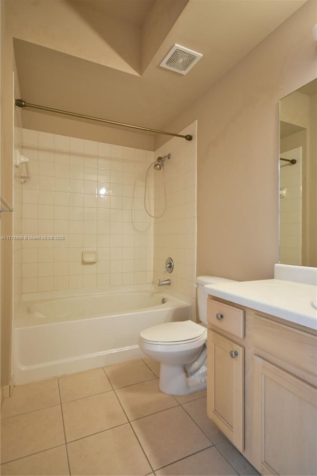 APT-429 - 6001 Sw 70 Th St, Condo with 3 bedrooms, 2 bathrooms and null parking in South Miami FL | Image 14