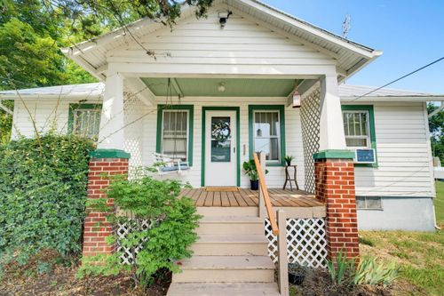 17 Country Boy Ln, STAUNTON, VA, 24401-5206 | Card Image