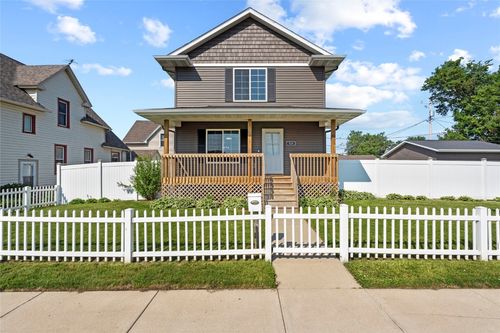 320 6th St Sw, Cedar Rapids, IA, 52404-2030 | Card Image