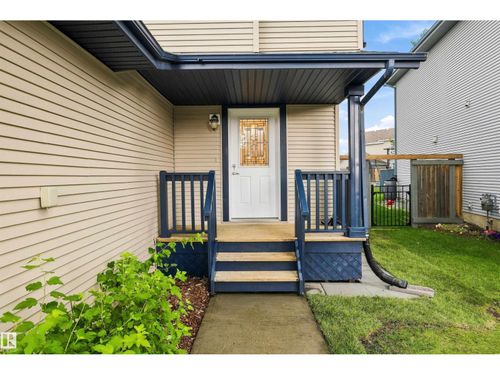 161 Rue Magnan, Home with 3 bedrooms, 3 bathrooms and 3 parking in Beaumont AB | Card Image