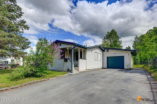 1607 Summit View St Street, Anchorage, AK, 99504 | Card Image